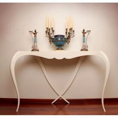Ivory Crossed-leg Curved Console Table