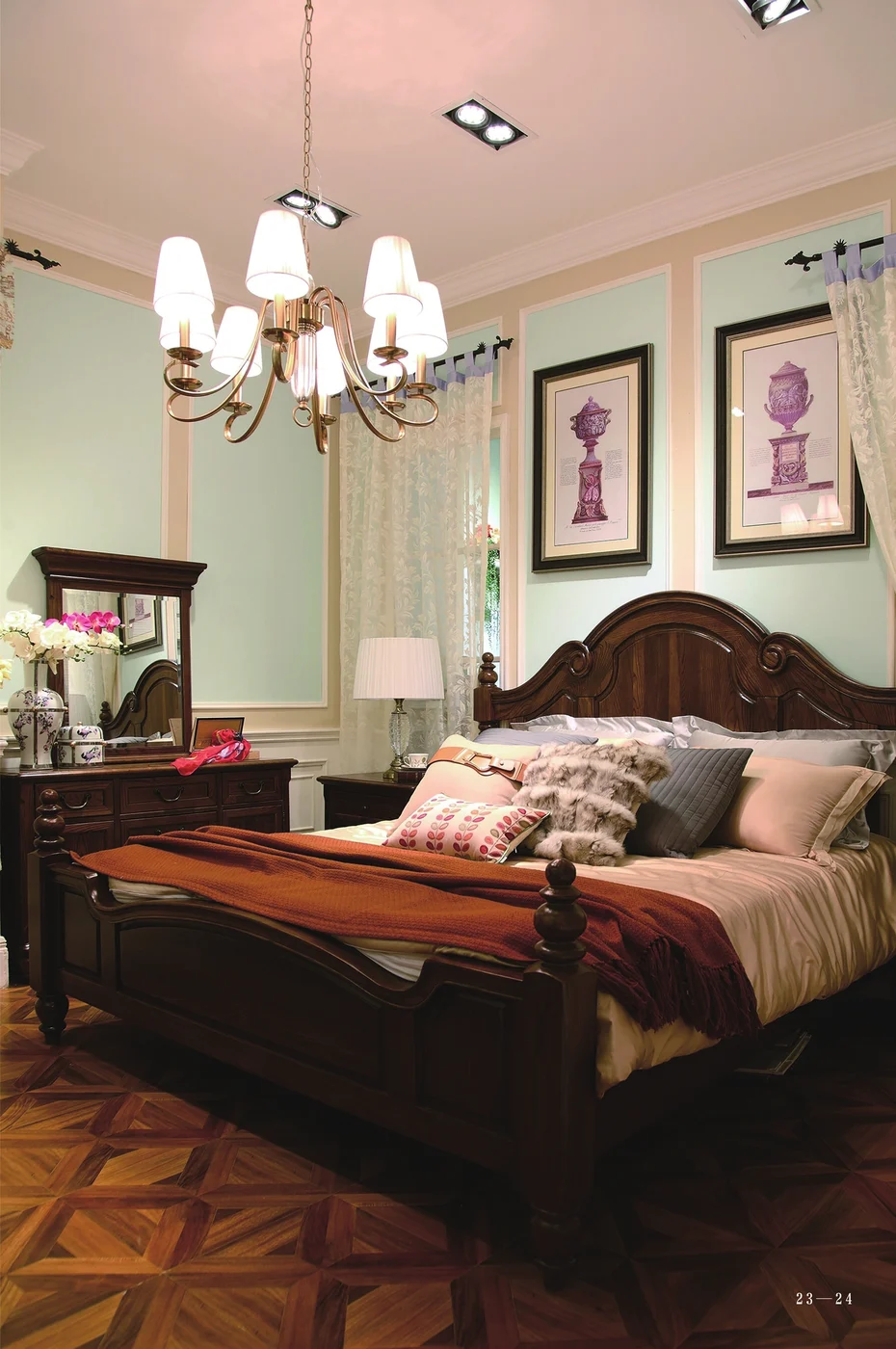 Dark-tone Crest-detail Panelled Bed