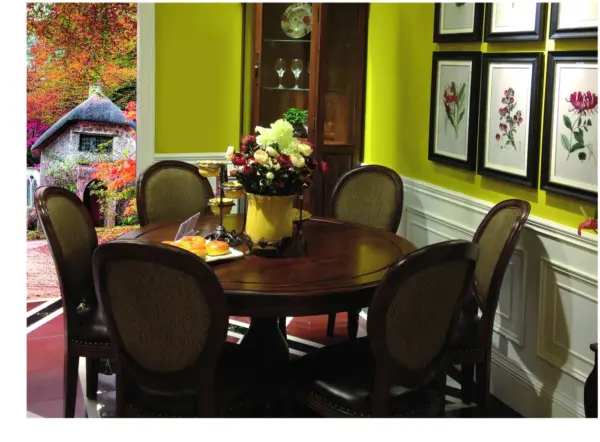 Dark-tone Oval Framed Dining Table