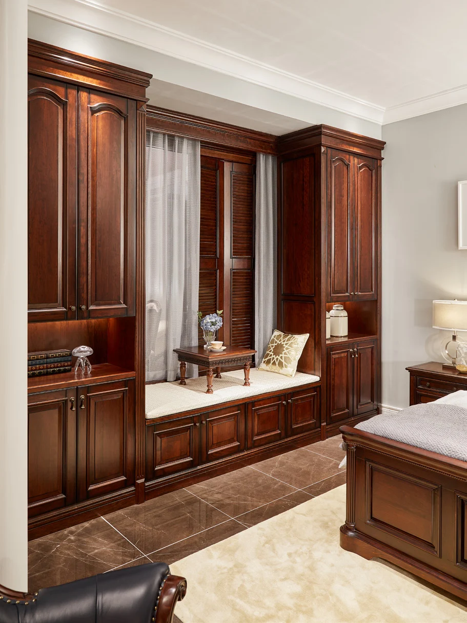 Dark-tone Panelled Mirror-detail Wardrobe