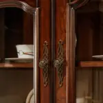 Dark-tone Glass-front Upper-display Display Cabinet